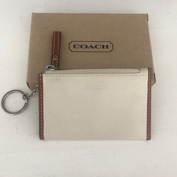Coach coin purse - Picture 1 of 4